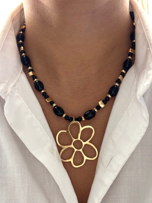 Producto - Collar blossom black