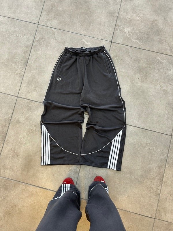 Producto - JOGGING BAGGY RSLNC RUSTICO