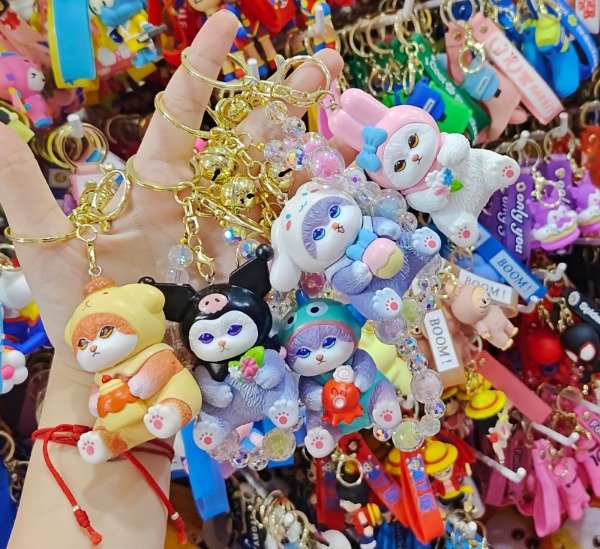 Producto - Llavero sanrio mofusand x6