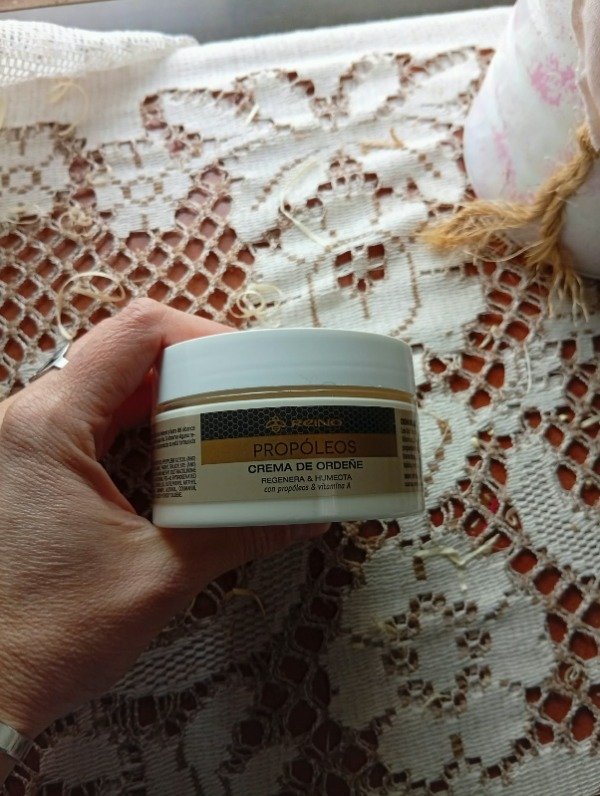 Producto - Crema de Ordeñe - Propóleos - 1