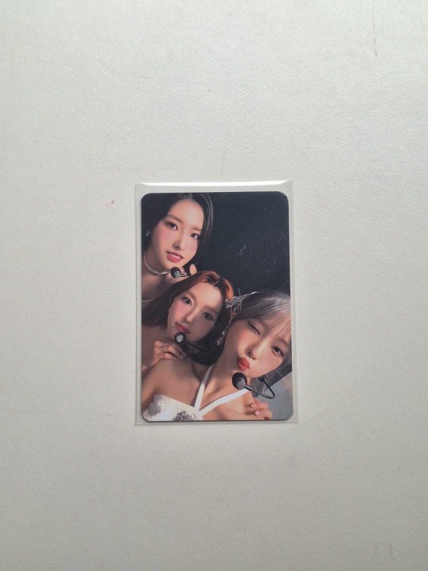 Producto - Loona UNIT Trading Card