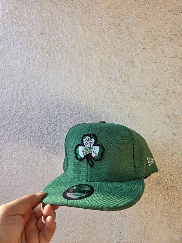 Producto - Gorra CELTICS PLANA CERRADA VERDE