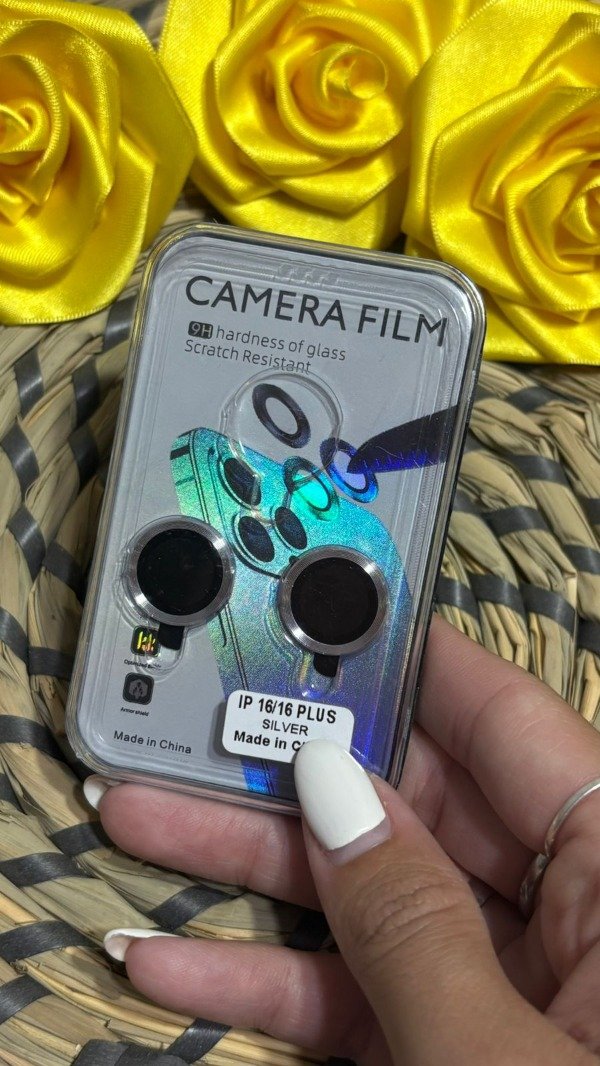 Producto - Protector cámara plateado metalizado - iPhone 16/16plus