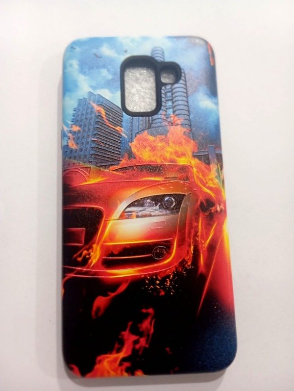 Producto - Funda Rígida de Alto Impacto Auto Llamas para Samsung J6 2018