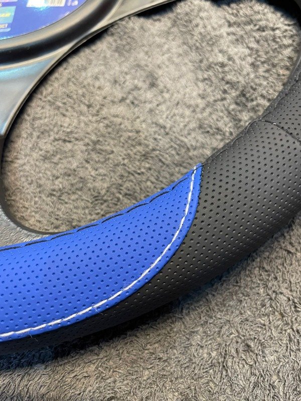 Producto - Cubrevolante Goodyear Negro con Azul 38cm Auto