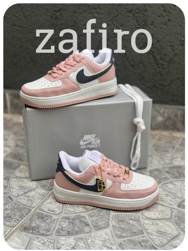 Producto - Nike Air Force Rosa