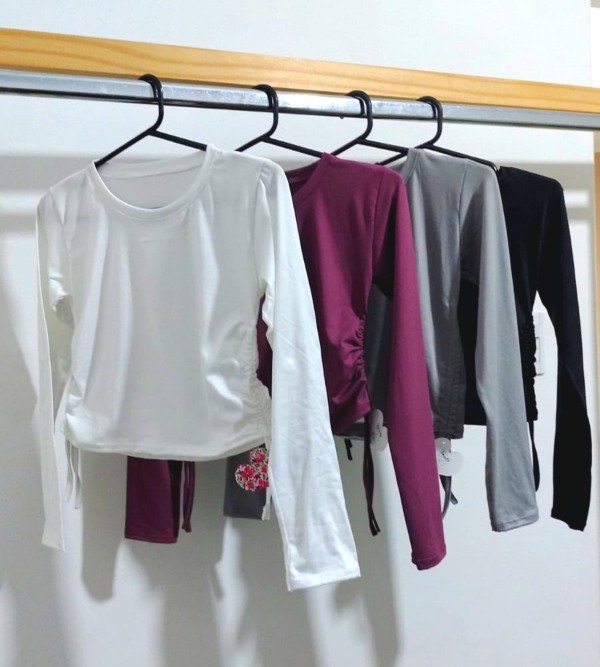 Producto - Remeras básicas con frunce