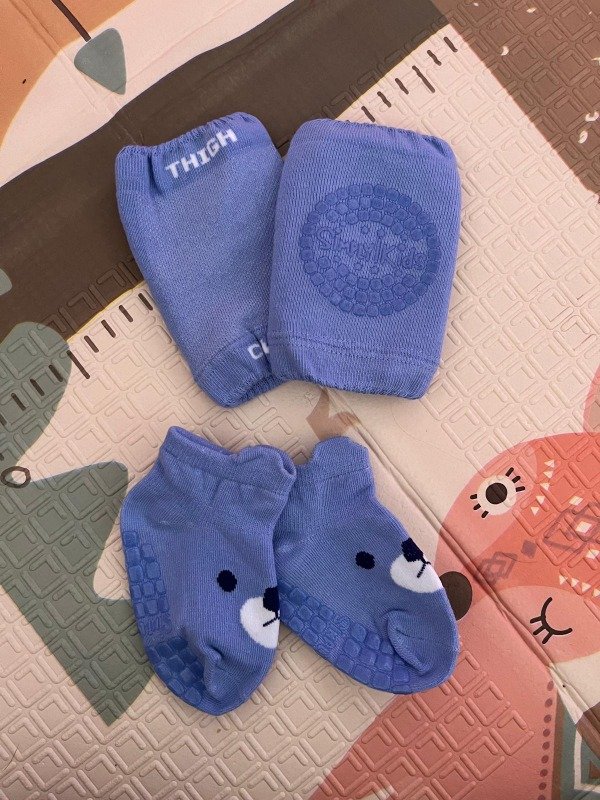 Producto - Set rodilleras y medias para Niños marca Simply Kids Azul