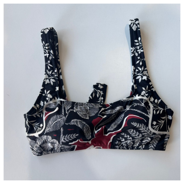 Producto - Corpiño Negro  con flores