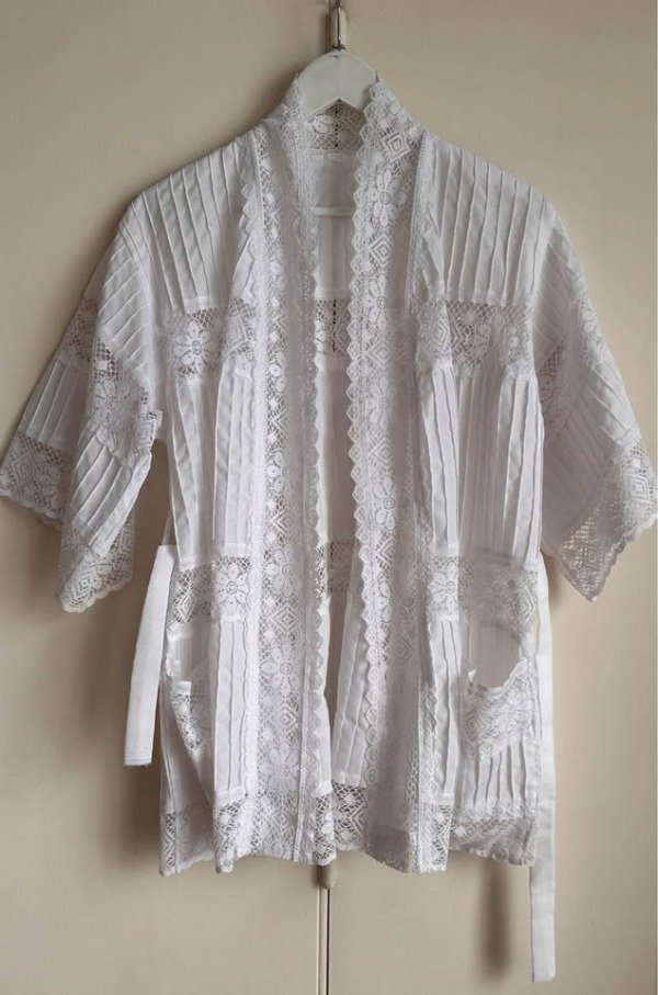 Producto - Bata de encaje Talle M