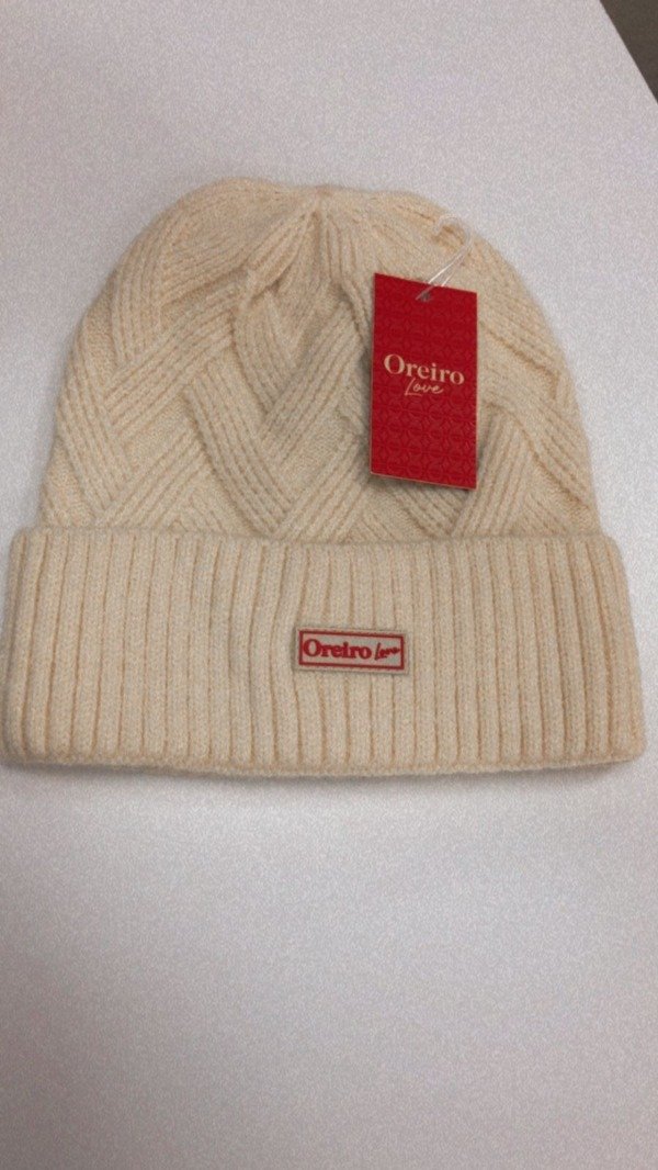 Producto - GORRO DE LANA -- OREIRO LOVE