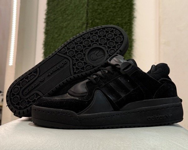 Producto - ADIDAS FORUM BADBUNNY negro