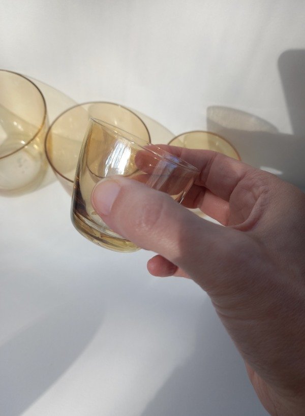 Producto - Vasos iridiscentes shots hay 9