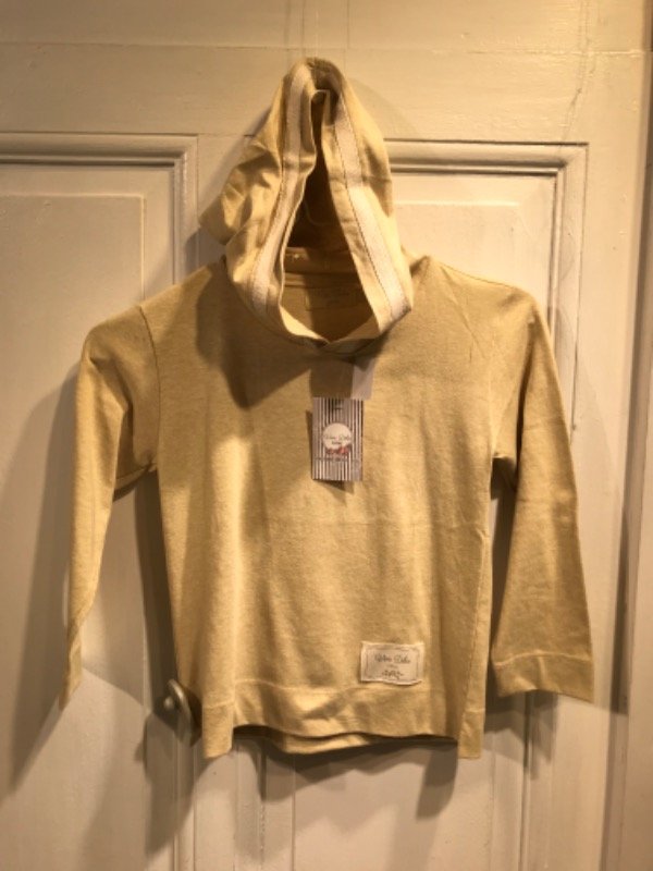 Producto - Buzo VAN DIKE mostaza claro nuevo Talle 4 años- PRECIO: 13x