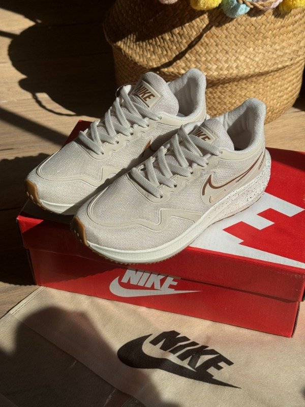 Producto - Nike Zoom Super Beige - 3