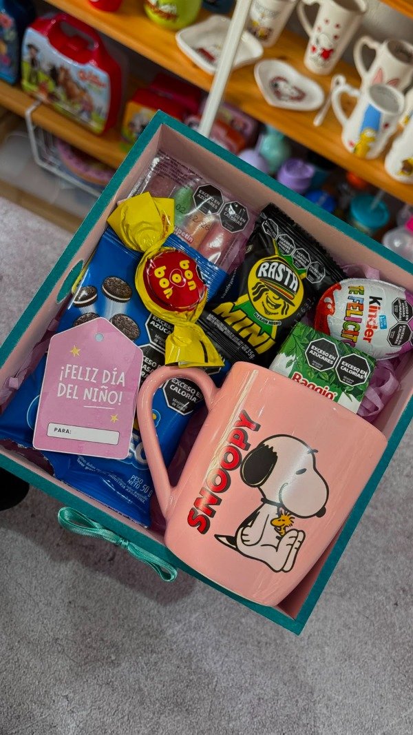 Producto - BANDEJA MADERA DESAYUNO - SNOOPY