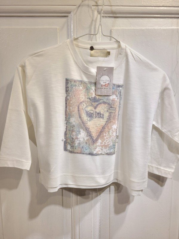Producto - Remera VAN DIKE logo cuadrado Nueva Con etiqueta Talle 4 años - PRECIO: 12X