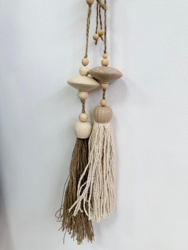 Producto - Colgante ceramica platillo/esfera gajos natural/hilo de yute