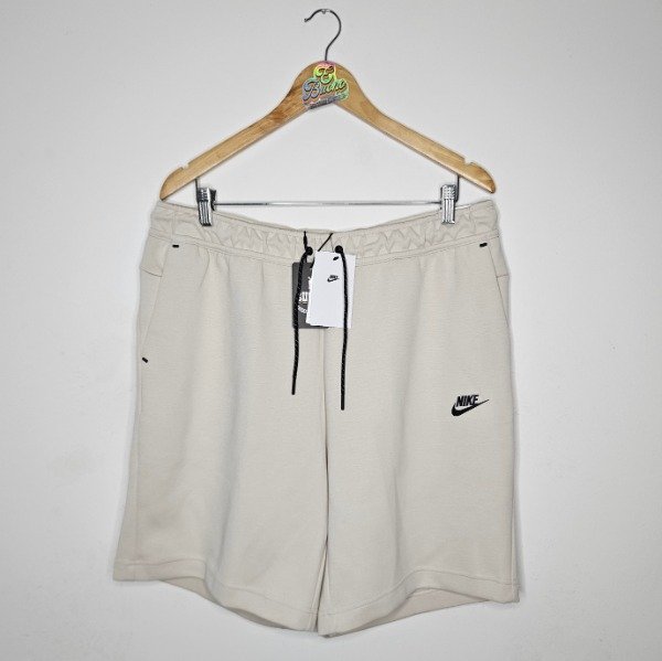 Producto - Nike Tech Fleece