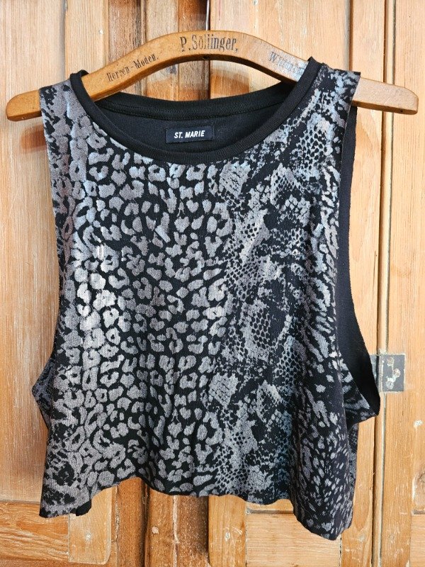 Producto - Musculosa St. Marie Negra t.u