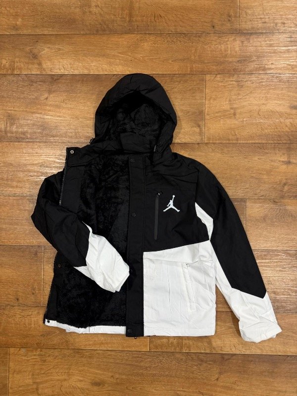 Producto - CAMPERA JORDAN ANAROK