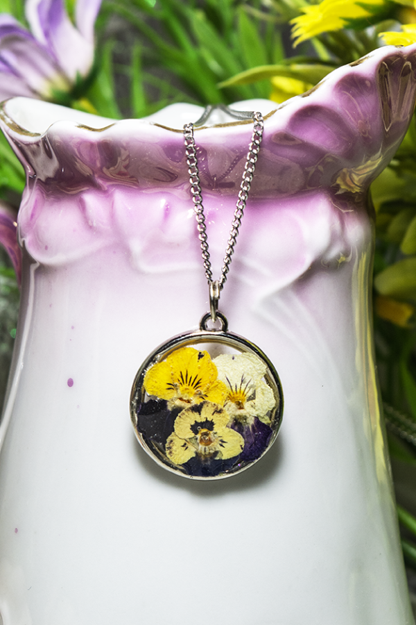 Producto - Collar de Acero Tres Amores