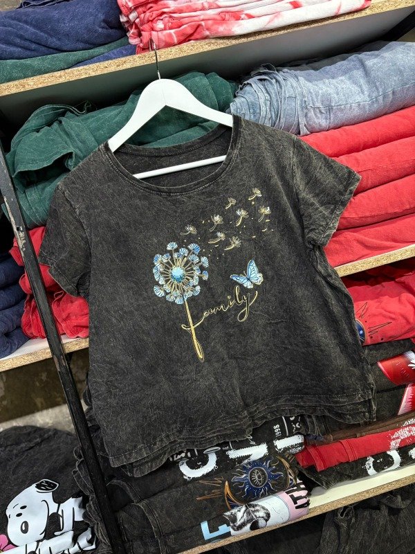 Remera batik diente de leon