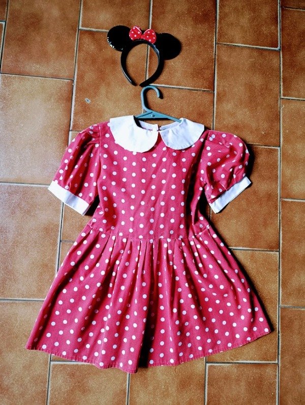 Producto - Minnie roja talle 8