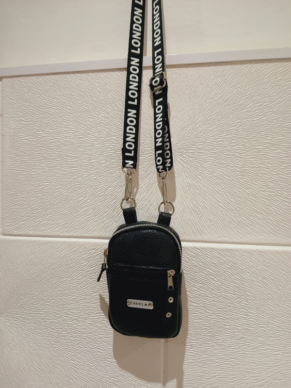 Producto - Portacelular negro (CINTA LONDON)