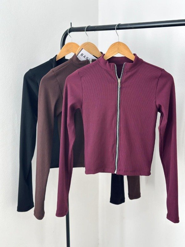 Producto - Remera Asia uva