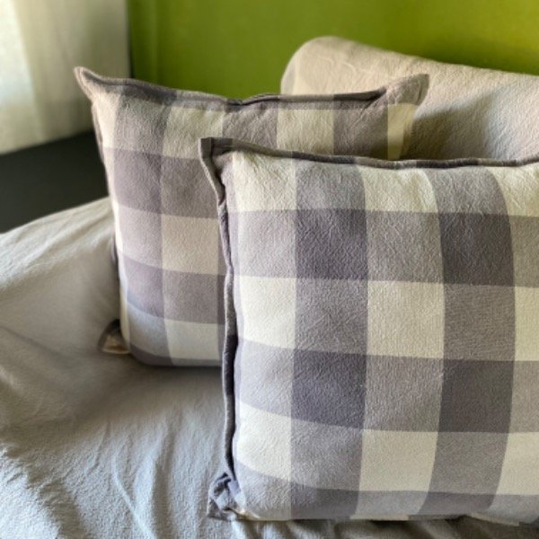 Producto - Almohadón PAUSA cuadrillé (varios colores)