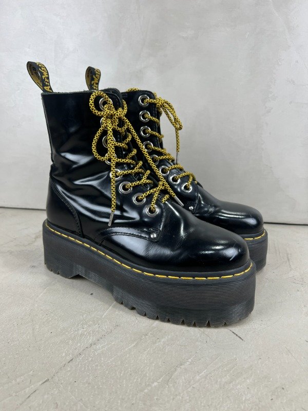 Producto - Dr Martens Botas Jadon Max 8 Eye Buttero