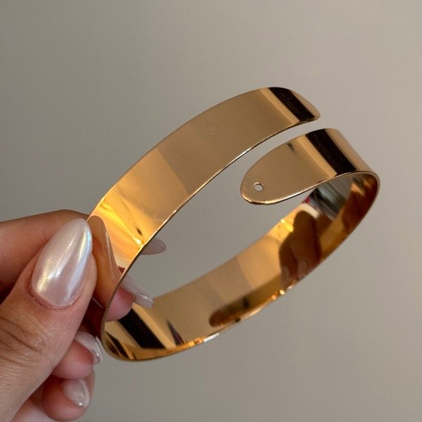 Producto - Brazalete dorado XI