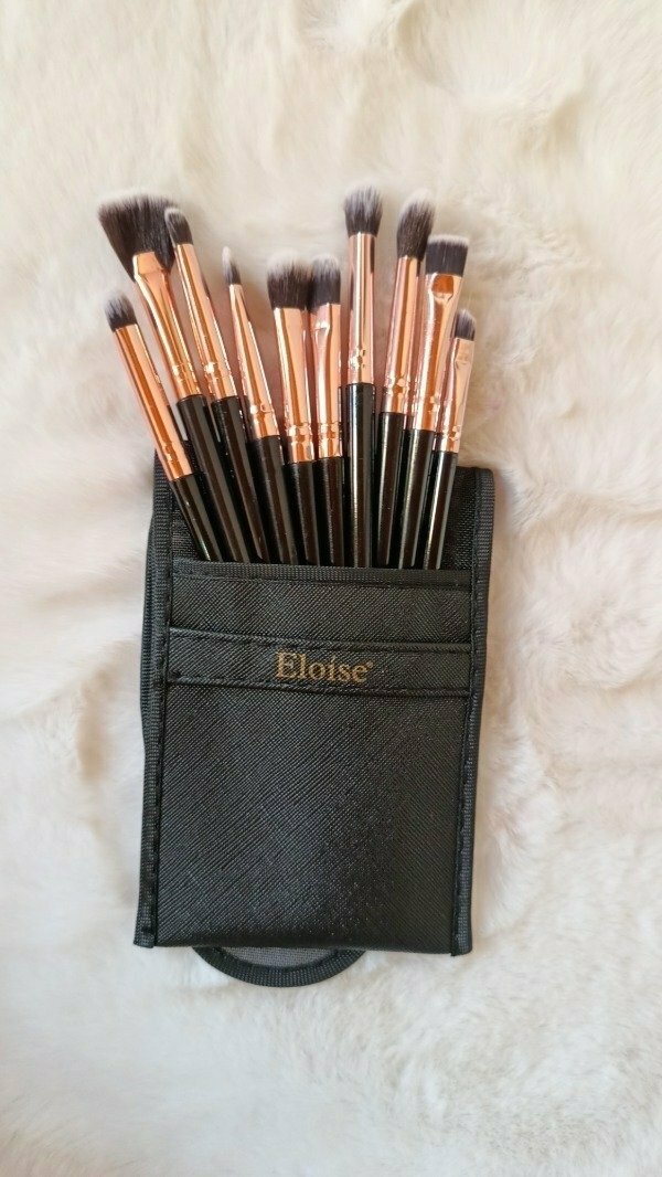 Producto - SET DE BROCHAS X10 CON ESTUCHE