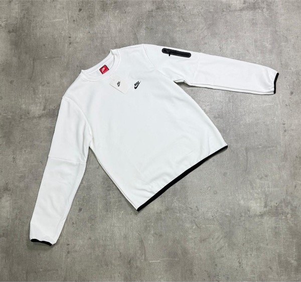 Producto - Buzo Nike Tech Importado - 3