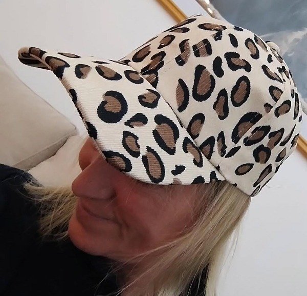 Producto - GORRA ANIMAL PRINT