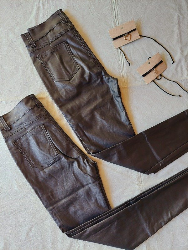 Producto - Pantalon Engomado Clásico