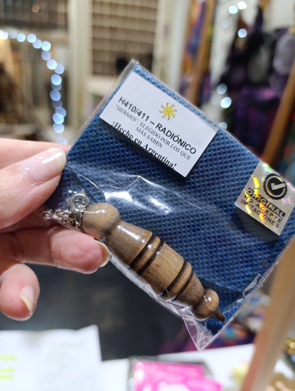 Producto - Péndulo de madera radiónico