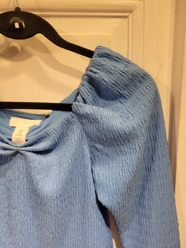 Producto - Remera HyM azulino tipo bambula Talle XS - PRECIO: 27X - 2
