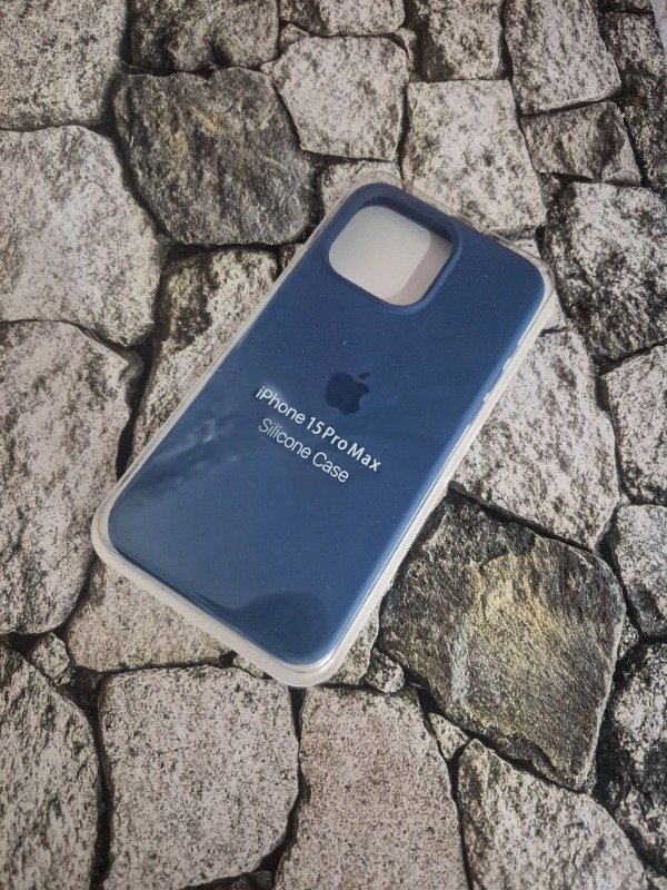 Producto - Funda silicone case con logo Iphone 15 Pro Max azul oscuro
