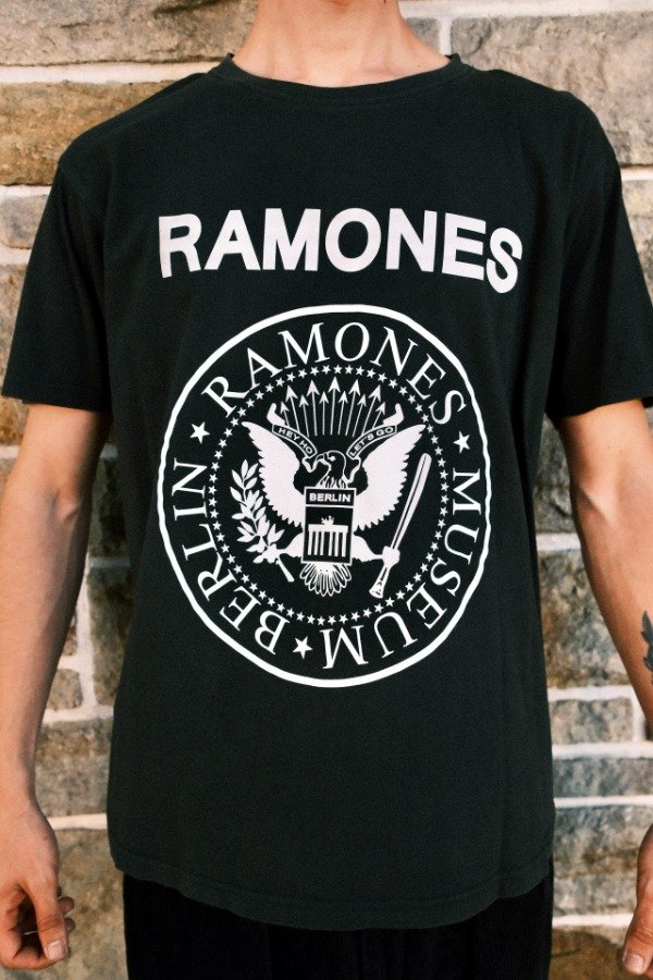 Producto - Remera Ramones Museum