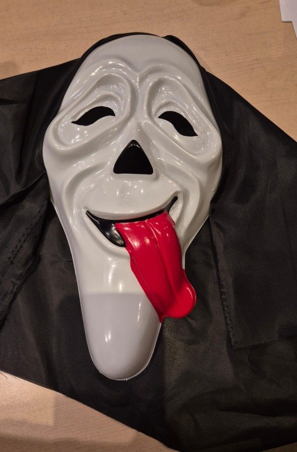 Producto - Máscara Scream Scary Movie con capucha lengua