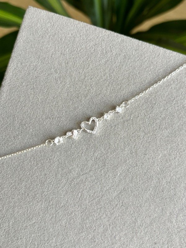 Producto - Pulsera con Corazones y MicroCristal Acero Blanco