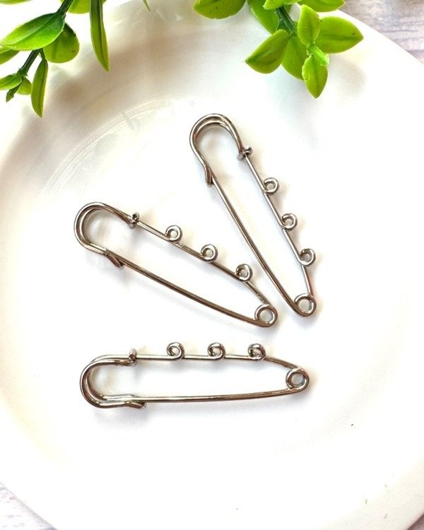 Producto - ALFILER DE GANCHO RULO PLATA 5CTM