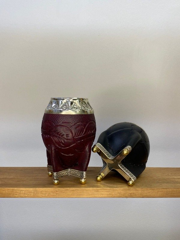 Producto - MATE TORPEDO PREMIUM CUERO REPUJADO - BORRAVINO -