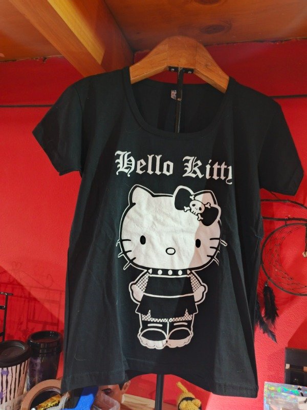 Producto - Remera premium GothKitty