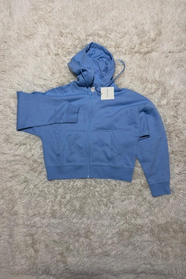 Producto - Campera Calvin Klein Celeste