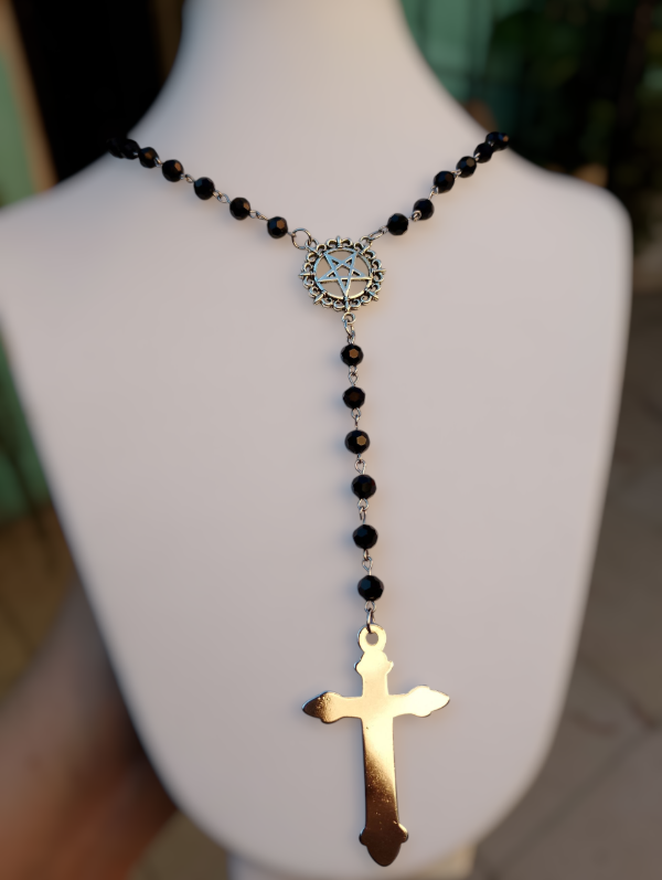 Producto - Rosario gótico (2 en stock)