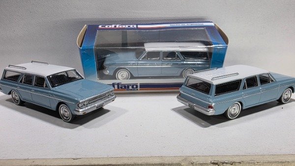 Producto - RAMBLER CROSS COUNTRY 66 1/64 CELESTE METAL