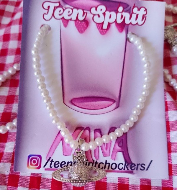 Producto - collar perlitas nana planeta